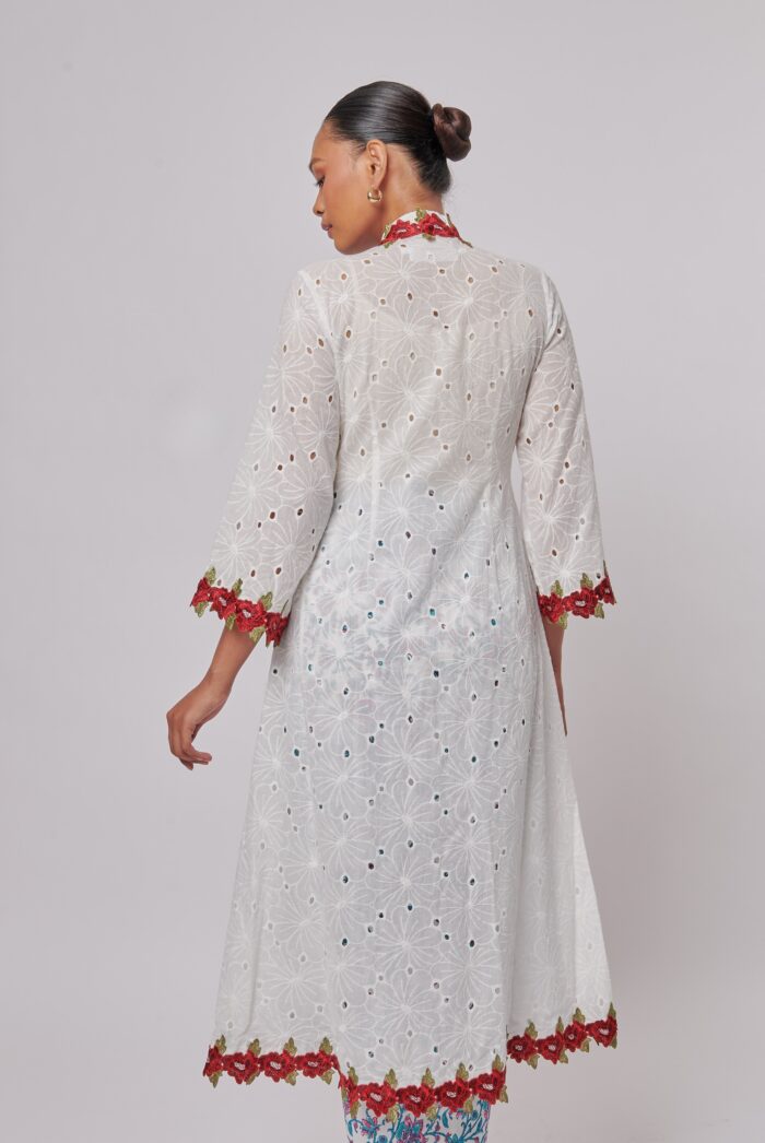 KEBAYA SARI PELANGI TOP IN WHITE - Image 3