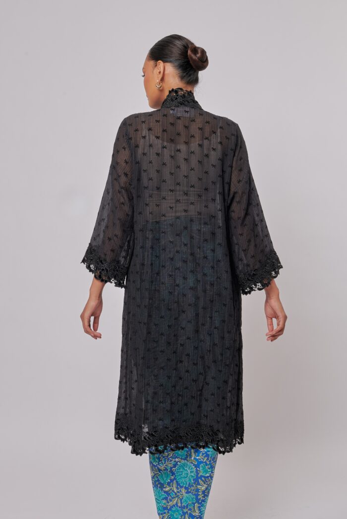 KEBAYA WAN NEN TOP IN BLACK - Image 3