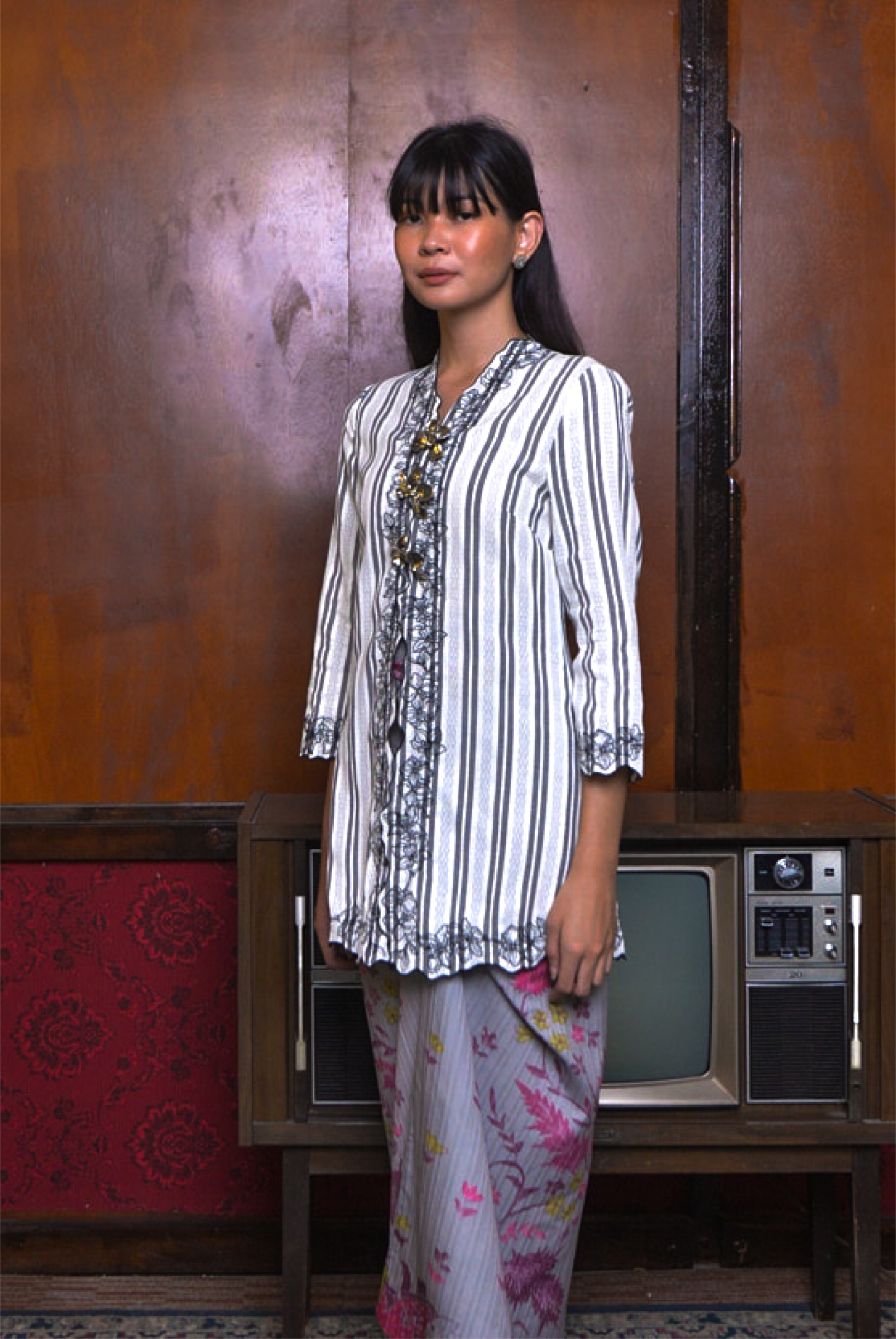 KEBAYA CHOR IN STRIPES