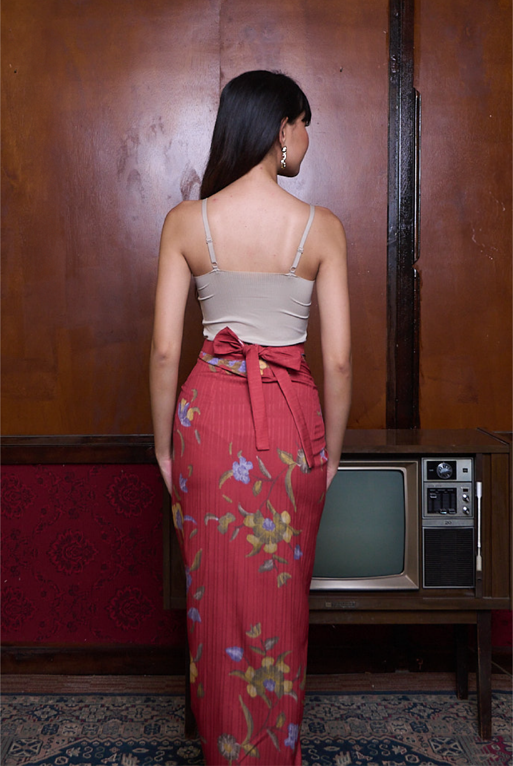 KAIN BATIK IKAT IN TERRACOTA - Image 3