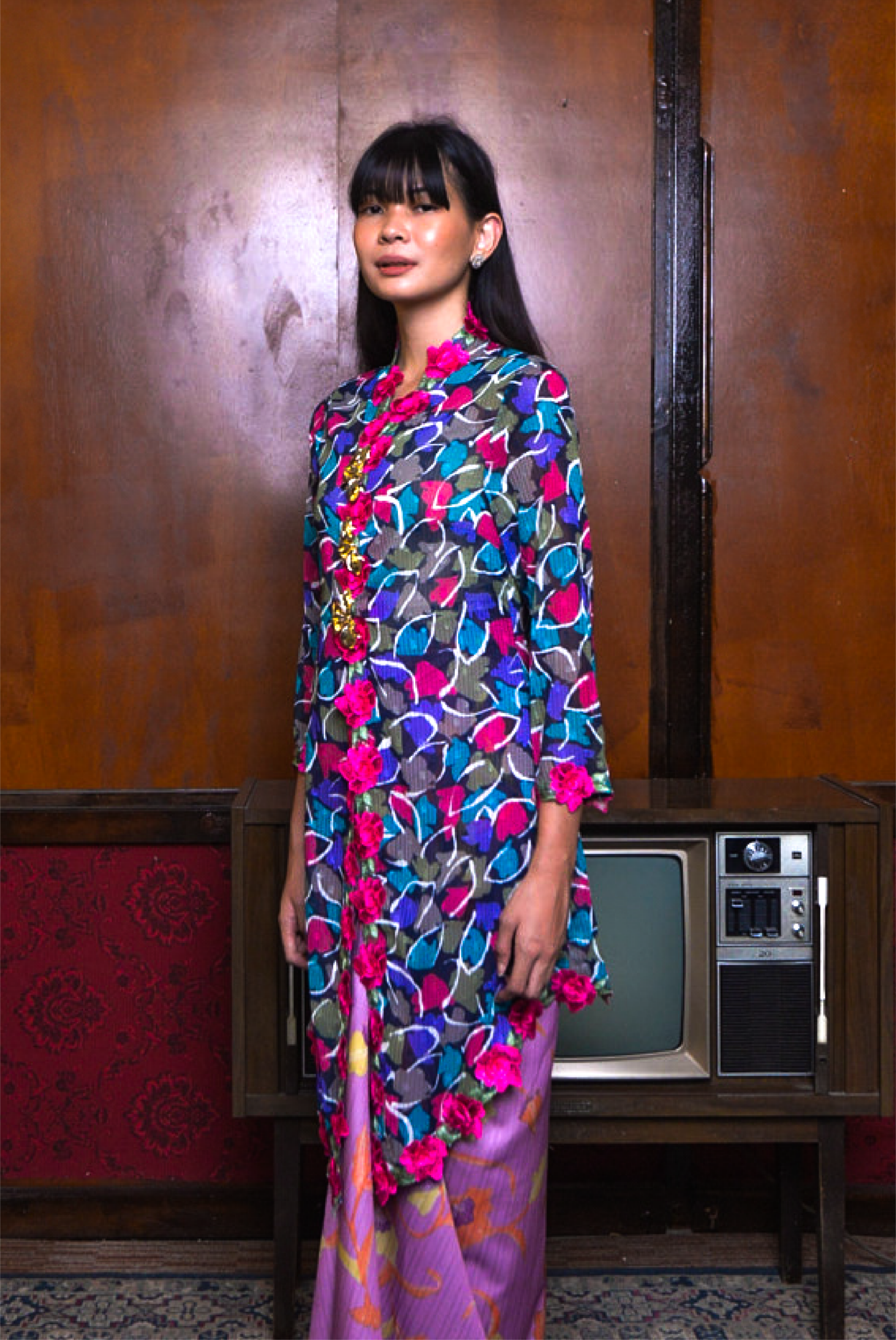 KEBAYA CIKGU ANOM TOP IN MULTICOLOUR