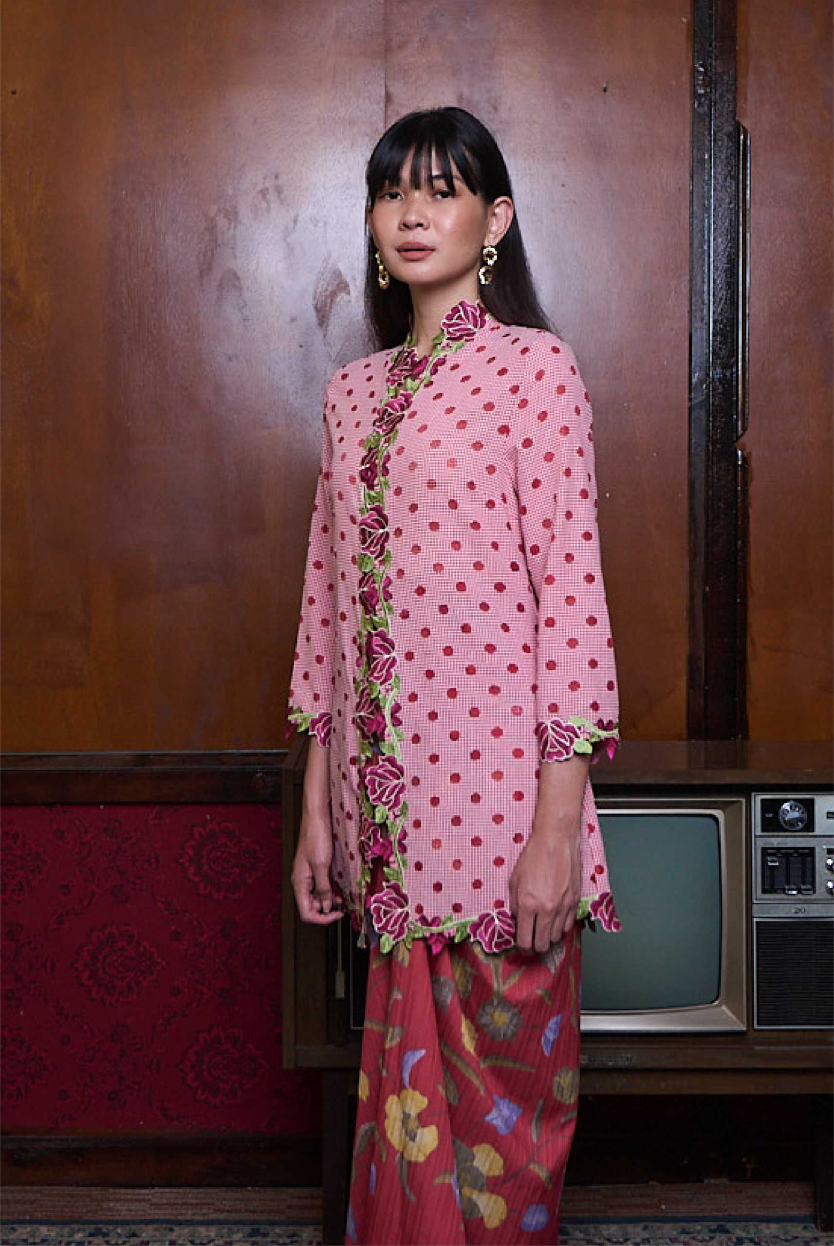 KEBAYA CHOR IN CHILI RED
