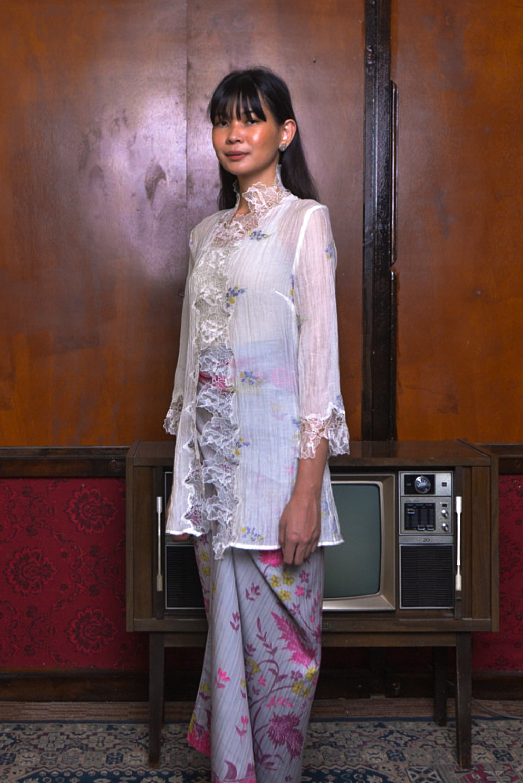 KEBAYA CHOR IN WHITE
